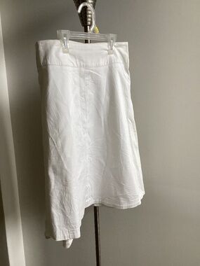 White slim a-line skirt